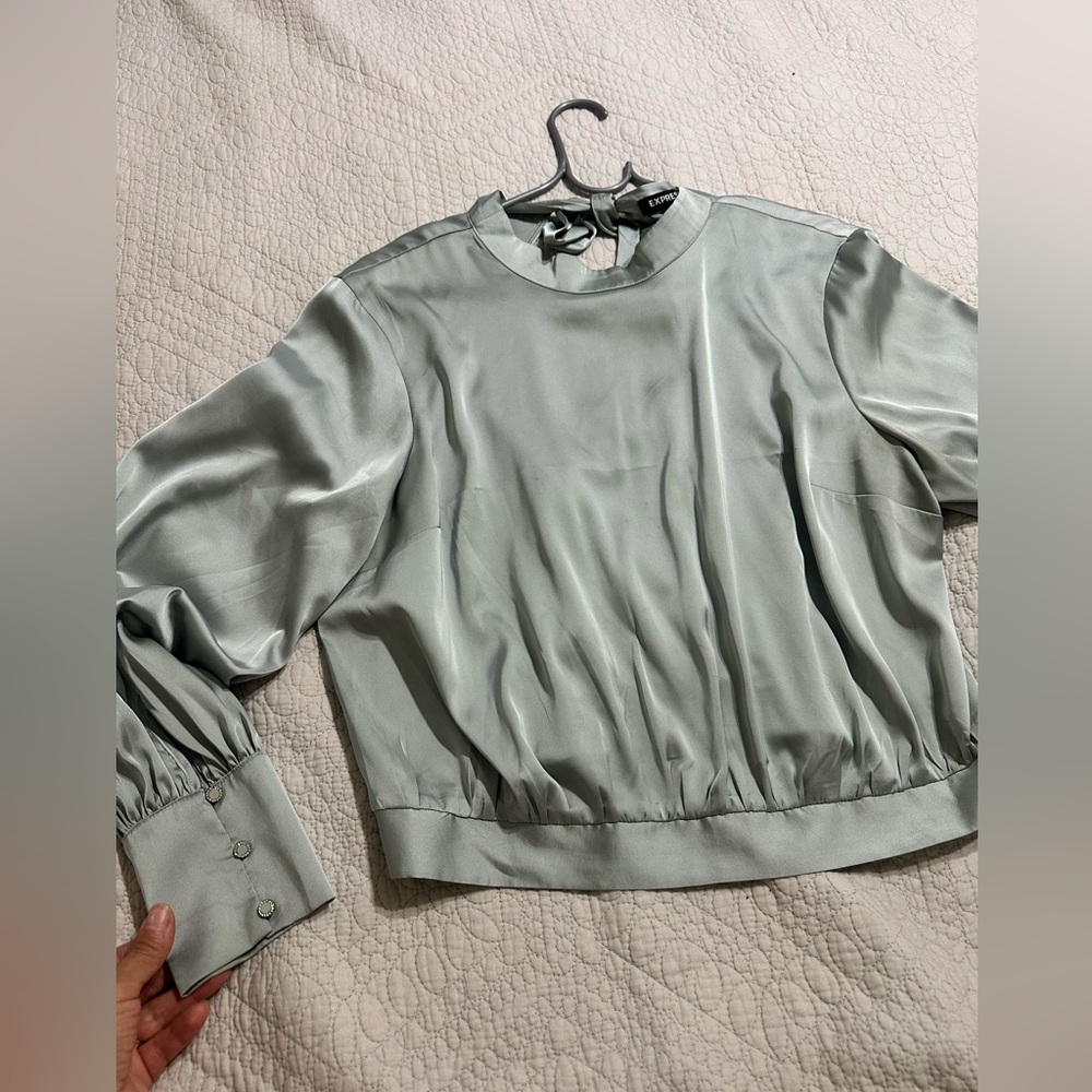 Elegant Women's Blouse in Light Gray